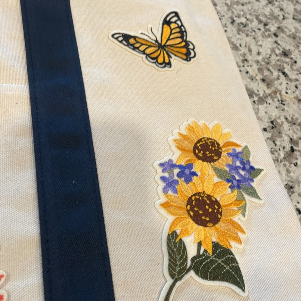 Custom Trader Joe’s large canvas tote bag, sunflowers, butterflies, flowers NWT - Picture 4 of 8